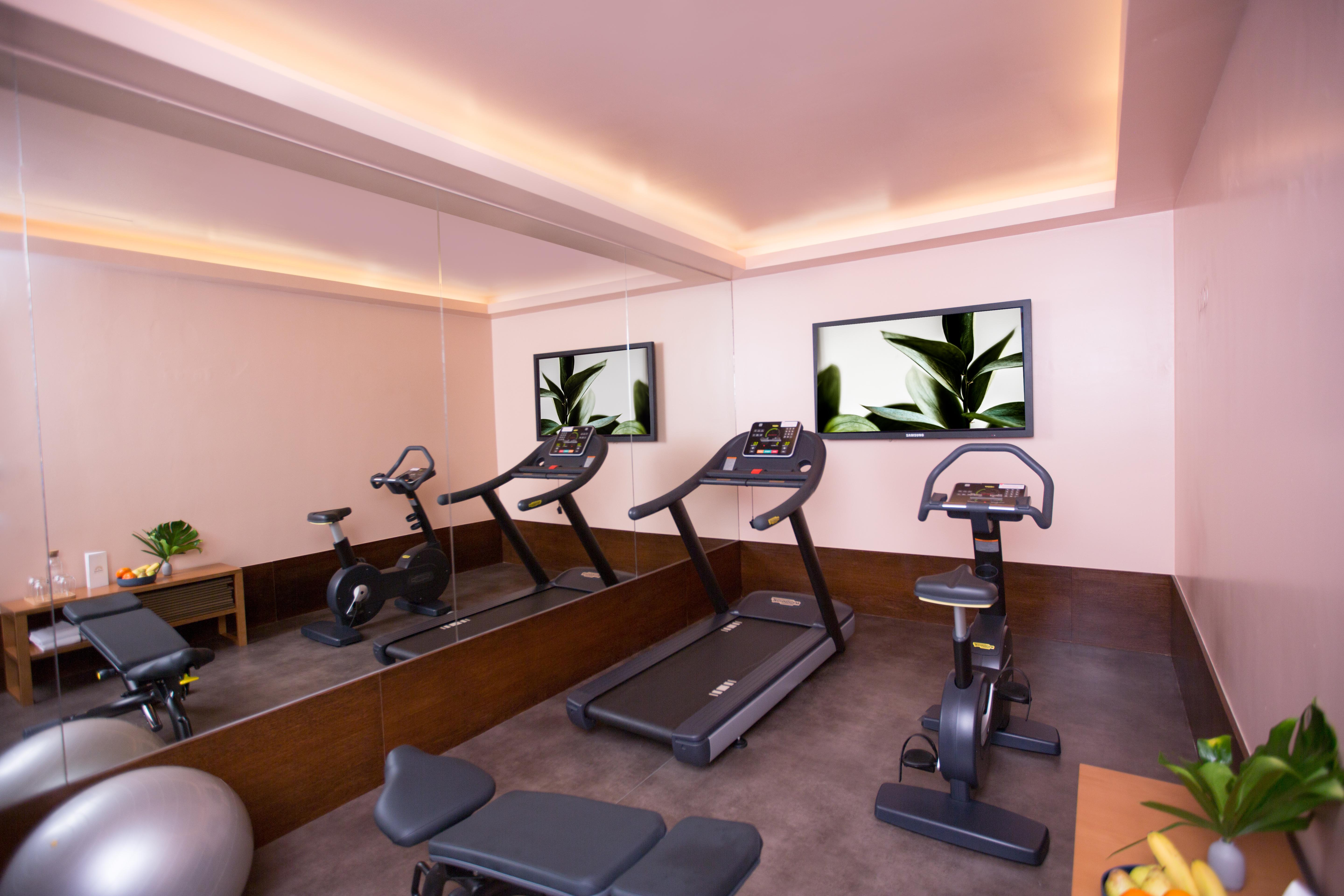 The Vintage Hotel & Spa Лісабон Екстер'єр фото The gym at the hotel